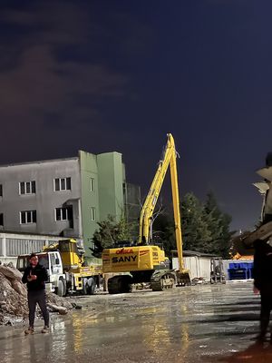 공장 OEM 확장 장거리 붐 팔 20-50T 발굴기 장거리 붐 애벌레 코마스투 볼보