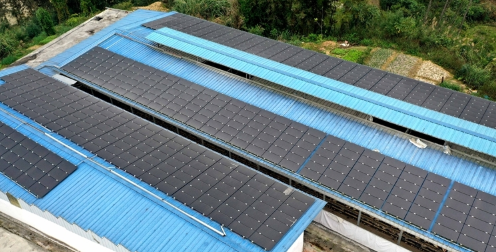 진료 프레임 완전 태양광 발전 시스템 300W-20KW 고 효율성 15%-22% 가정 및 농장 에너지 공급을위한 오프 그리드 태양광 장비
